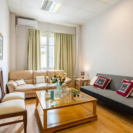 Apartment Square Getaway - Ideal *