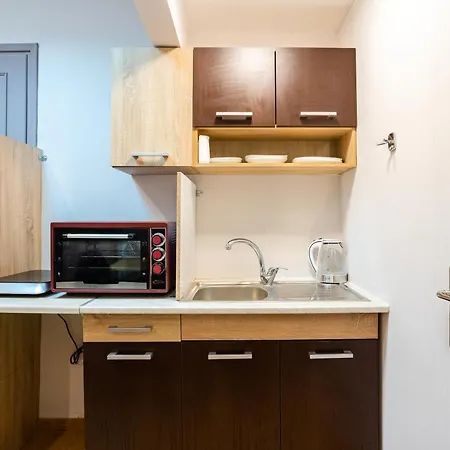 Апартаменты Square Getaway - Ideal