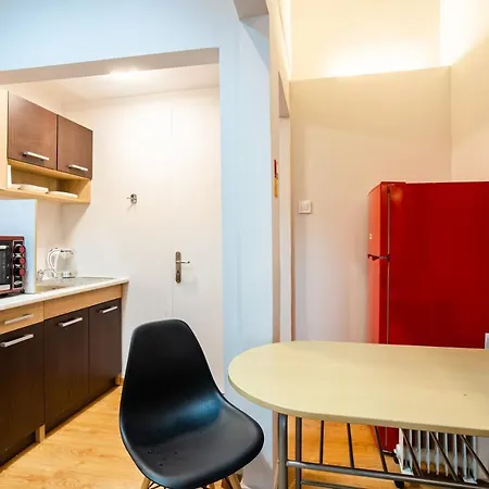 Square Getaway - Ideal *